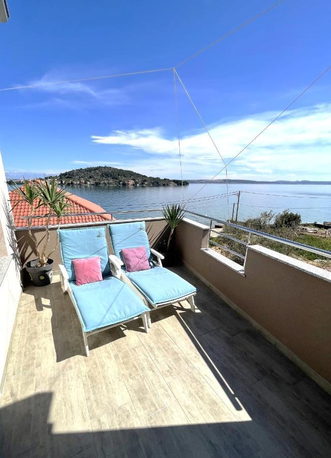 Cosy Apartment On The Beach - Kali Exterior foto